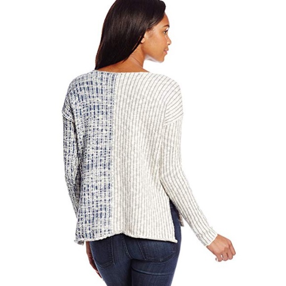 True blue ROXY sweater - Picture 2 of 7